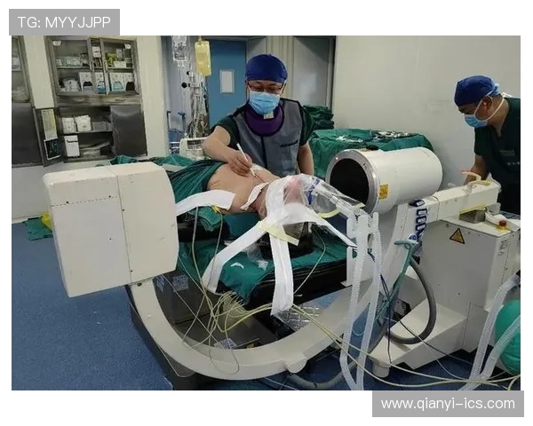 中甲激战引发重伤阿萨莫阿颈椎骨折黄威腓骨骨折悲剧发生